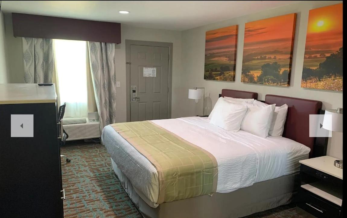 Days Inn By Wyndham Bellville Mansfield Exteriér fotografie