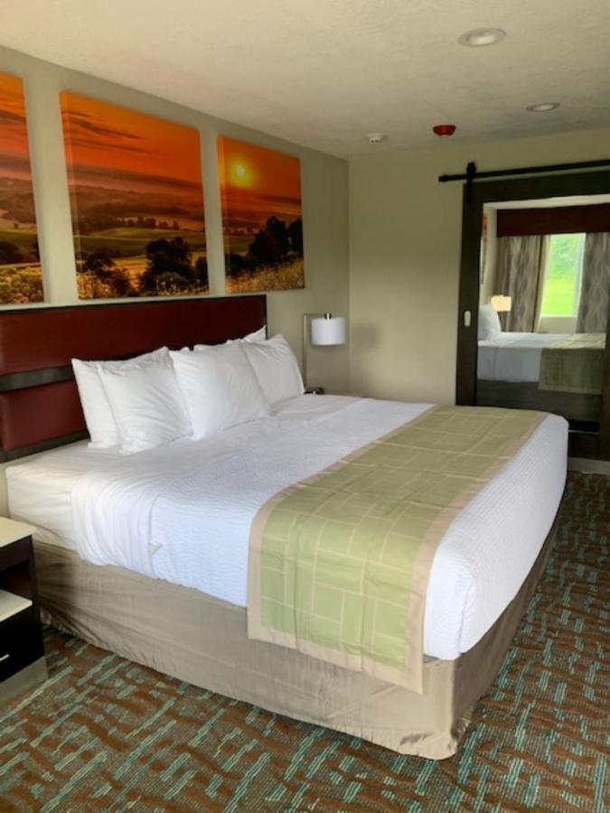 Days Inn By Wyndham Bellville Mansfield Exteriér fotografie