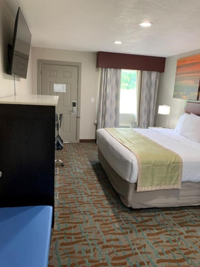 Days Inn By Wyndham Bellville Mansfield Exteriér fotografie